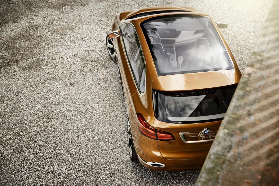  BMW Concept Active Tourer Outdoor (F45) 2013 года  (фото 21 из 30)